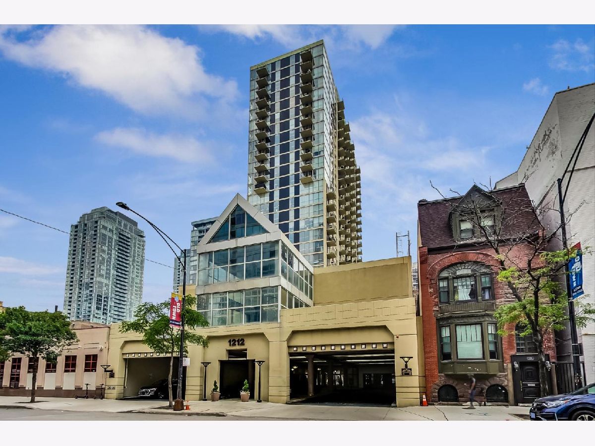Condominiums Sold Lasalle Private Residences Chicago Illinois, 1212 Lasalle
