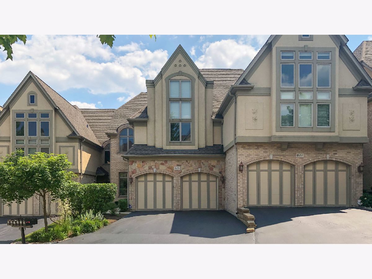 Townhomes Rented Maison Du Comte Palatine Illinois, 1575 Rue James