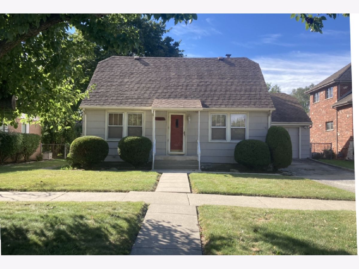 Homes Sold Dearborn Heights Oak Lawn Illinois, 7035 96th