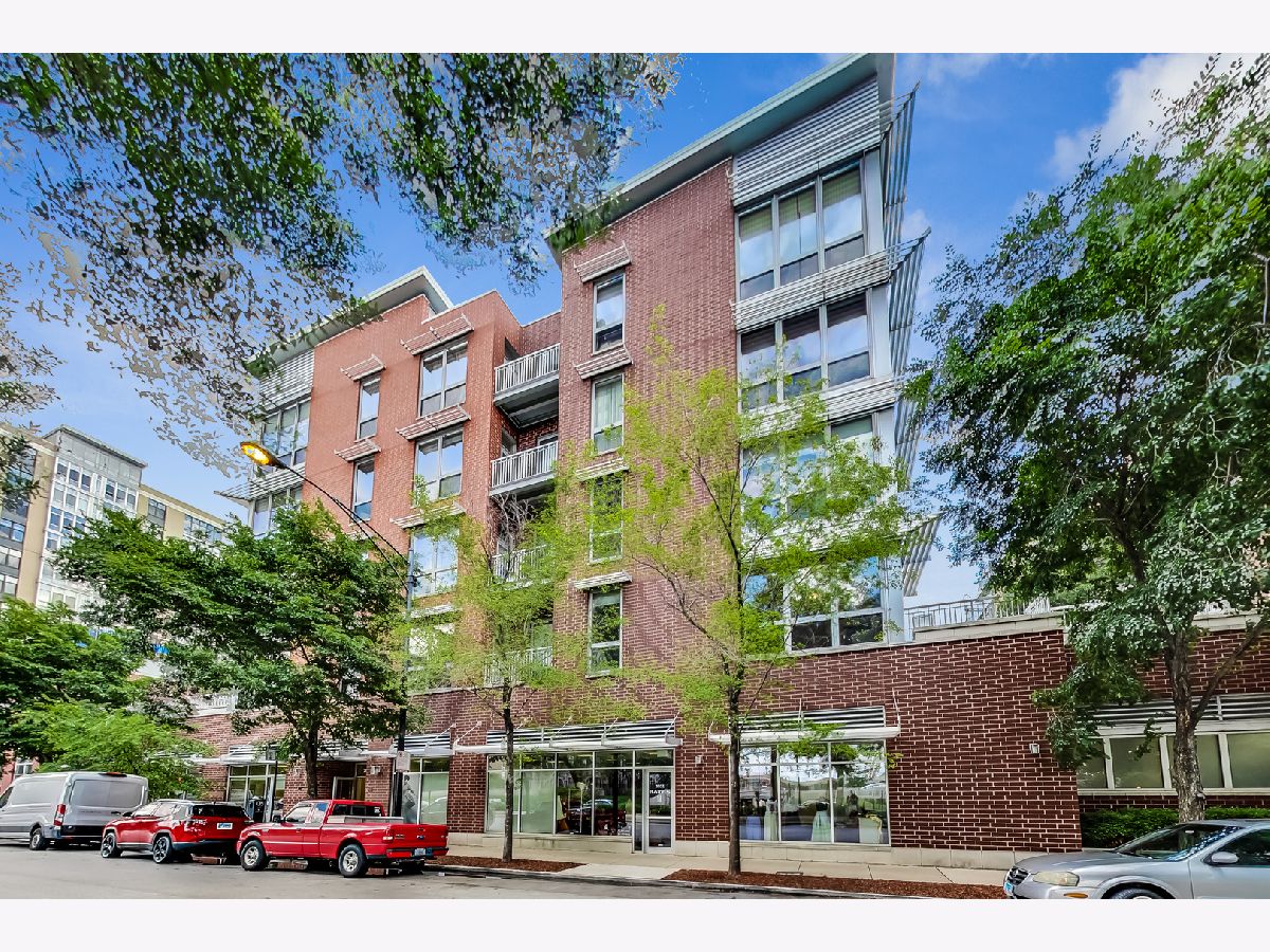 Condominiums Rented Lakeside Lofts Chicago Illinois, 2025 Indiana