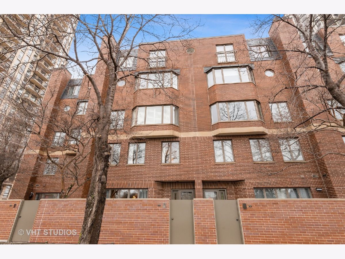 Townhomes Sold Eugenie Terrace Chicago Illinois, 1720 La Salle