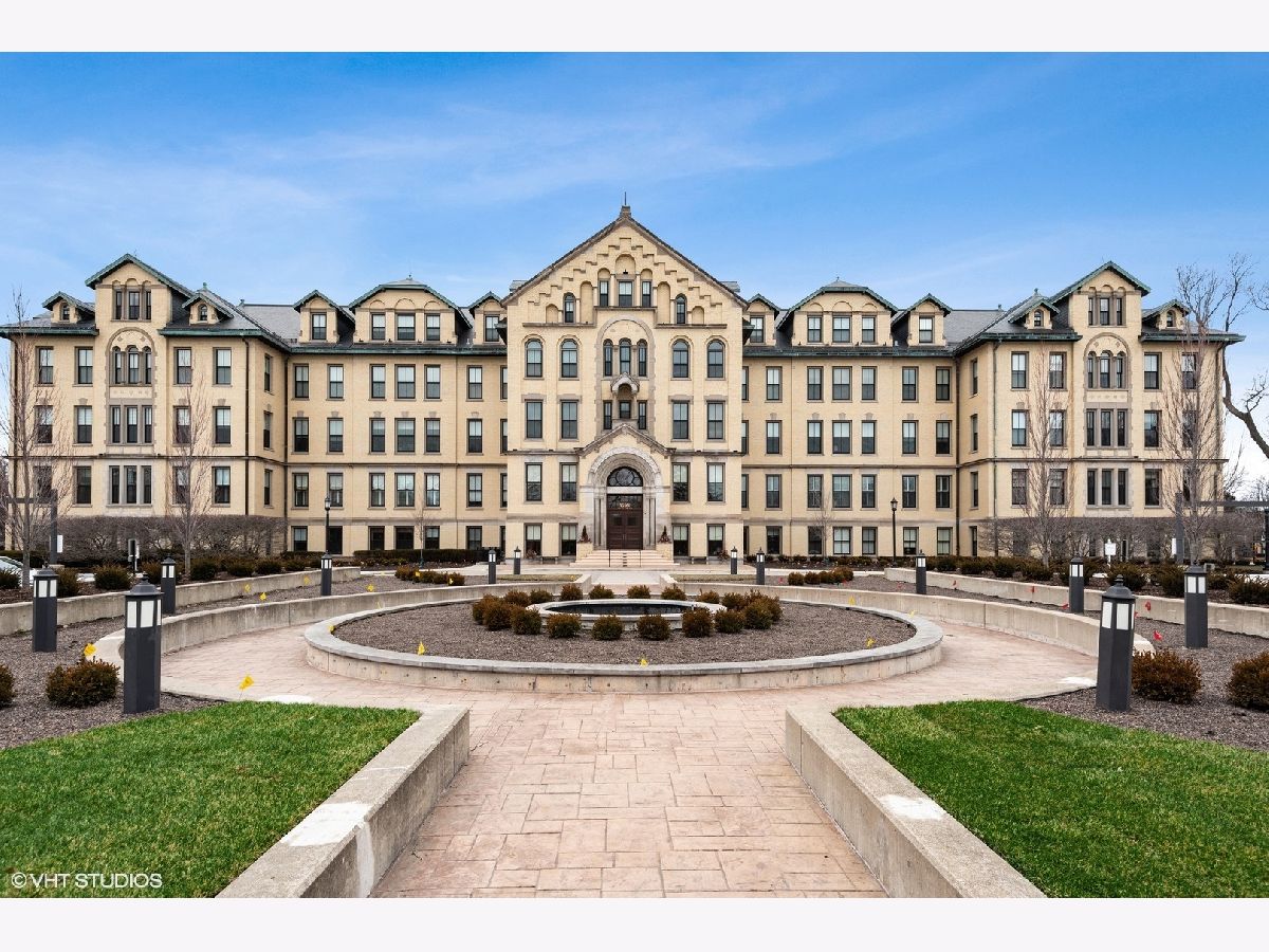 Condominiums Sold Mallinckrodt In The Park Wilmette Illinois, 1041 Ridge