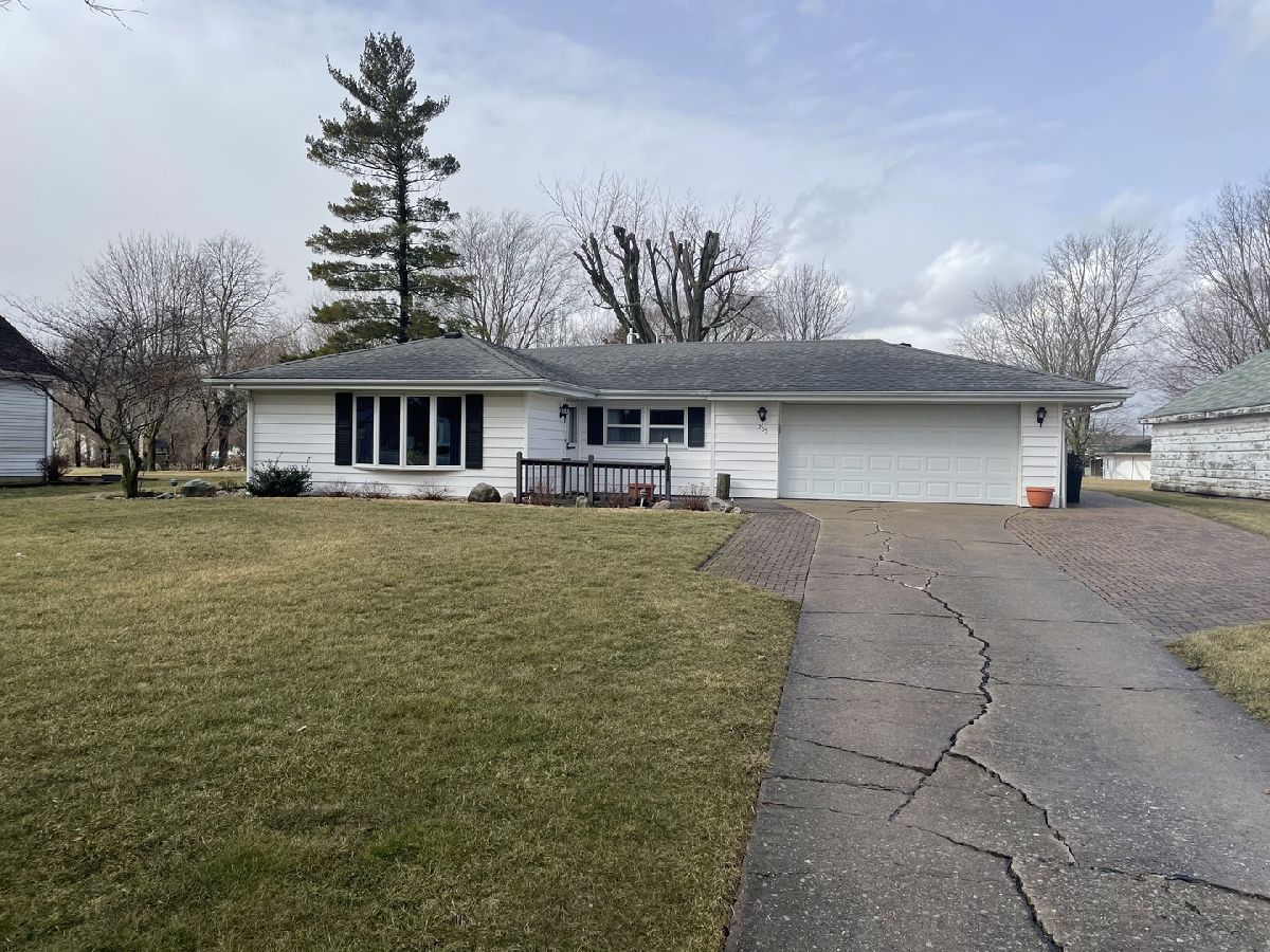  Sold Danforth Illinois, 205 3rd