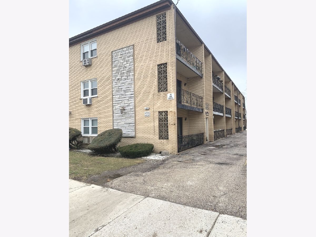 Homes & Condominiums Sold Edison Park Place Chicago Illinois, 6464 Northwest
