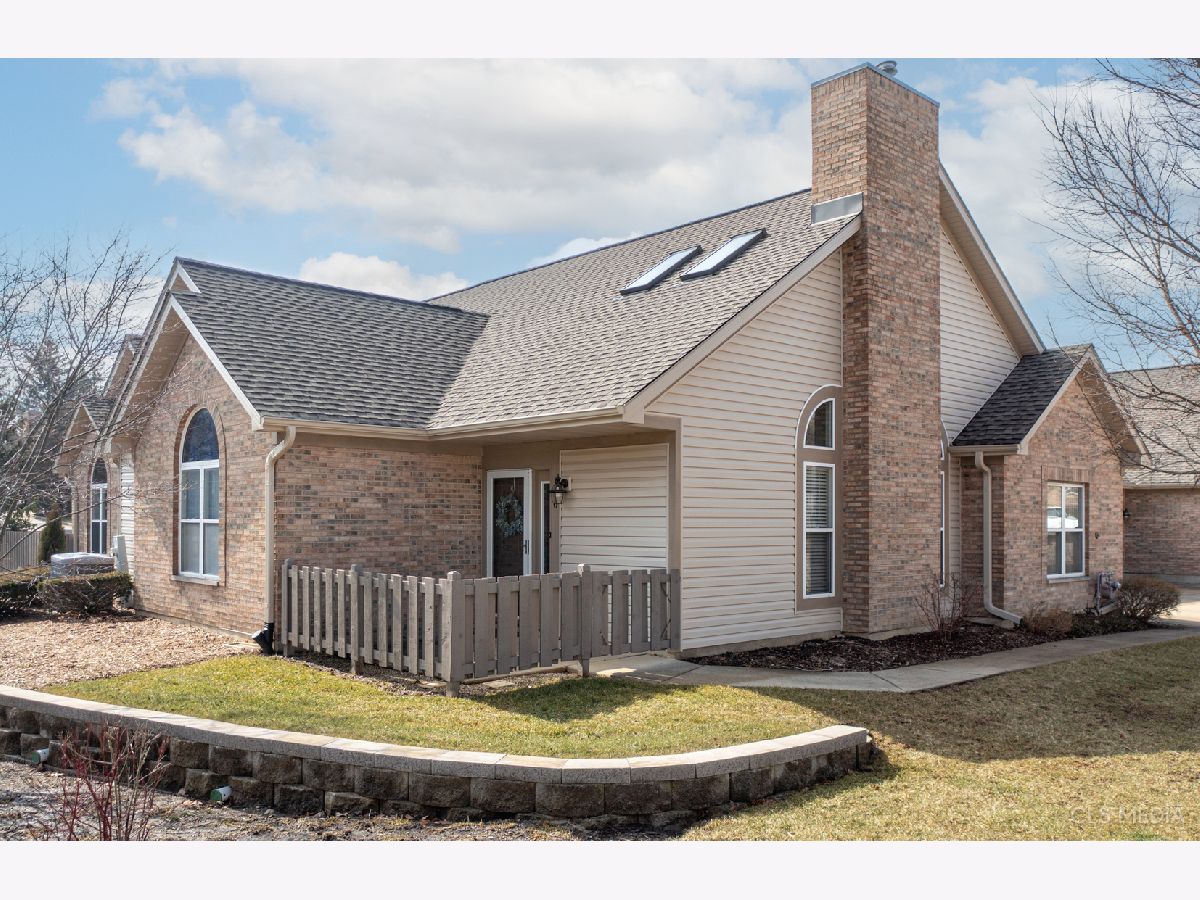 Townhomes Sold The Crossing Bloomingdale Illinois, 180 Canterbury