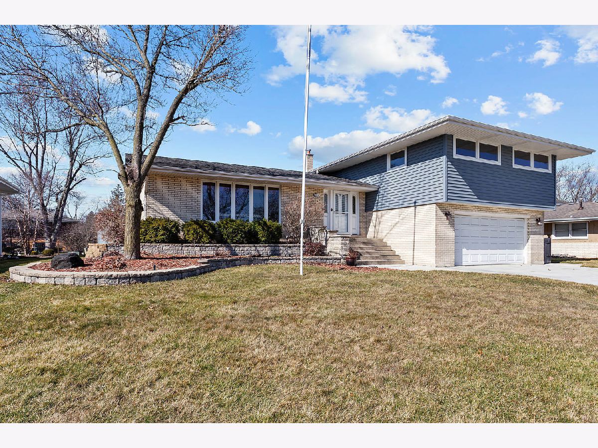 Homes Sold Palos Pines Palos Heights Illinois, 12836 Sycamore
