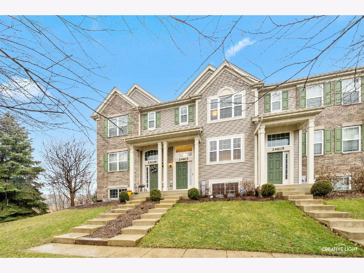 Patriot Square Plainfield IL, Townhomes For Sale & For Rent Sadie