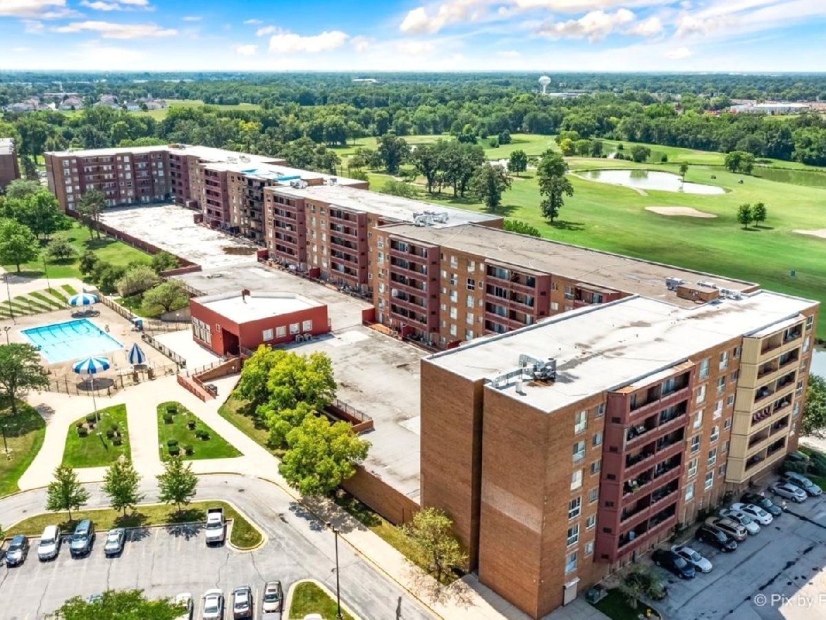 Condominiums Sold Park Of River Oaks Calumet City Illinois, 100 Park