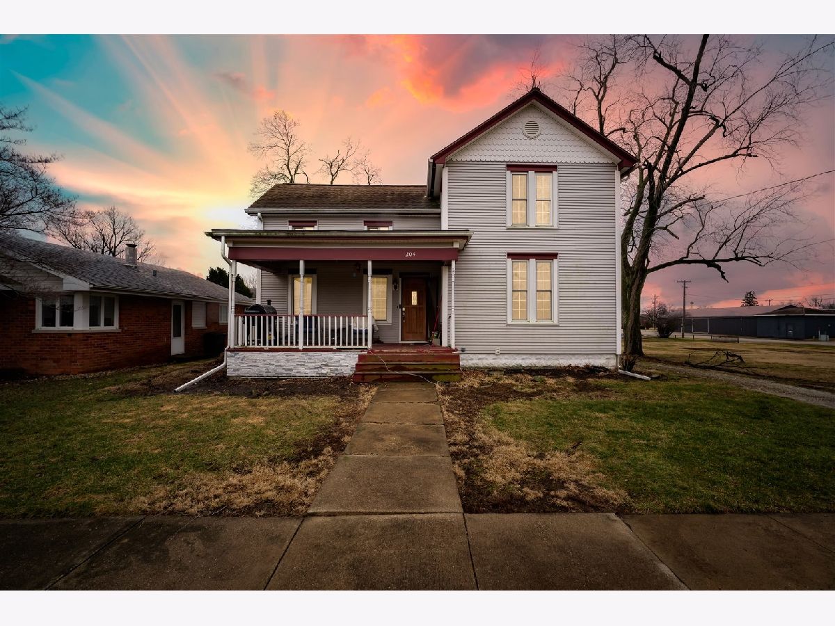  Sold Deer Creek Illinois, 204 2nd