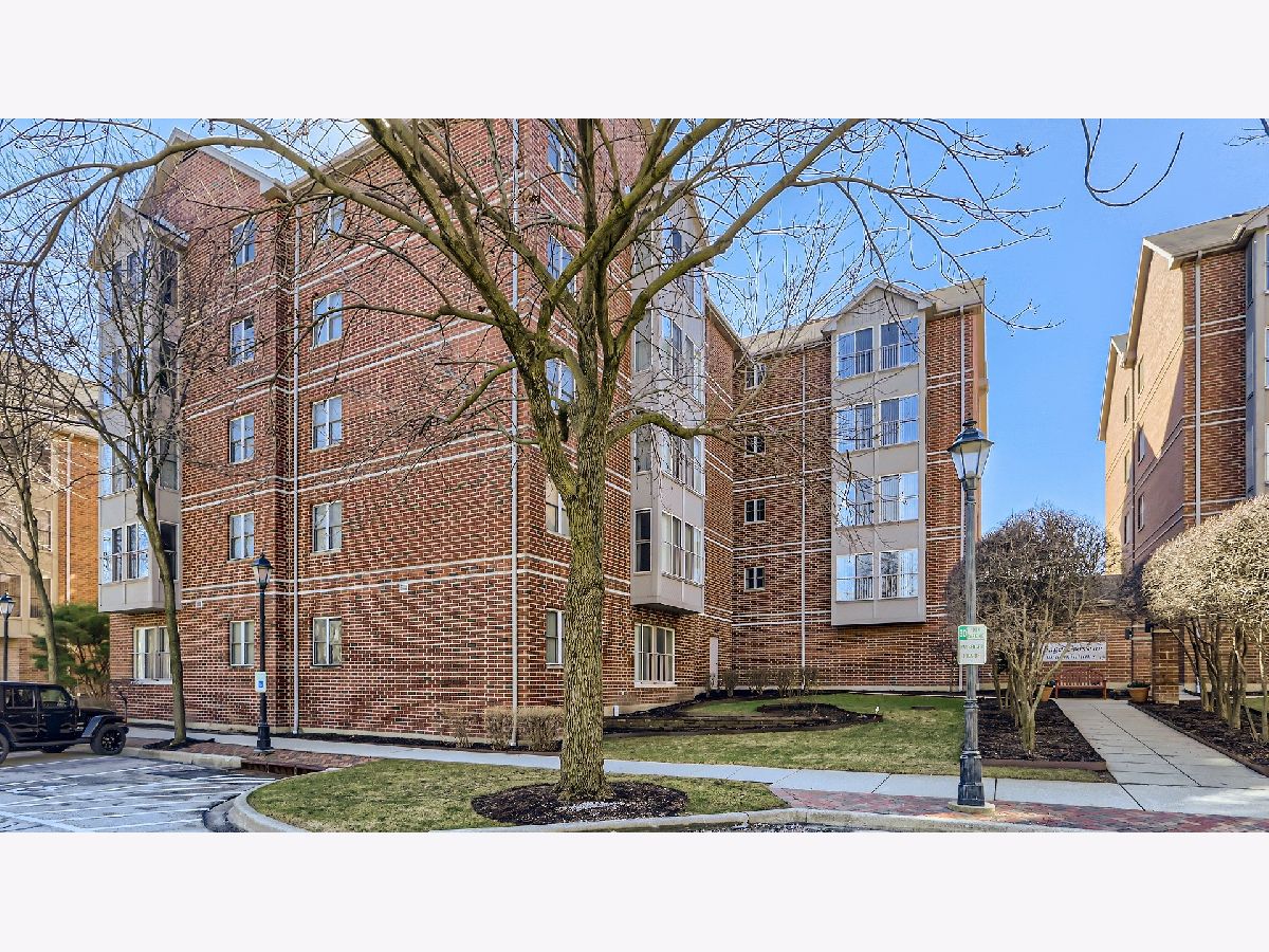 Condominiums Sold Village Crossing Roselle Illinois, 27 Hattendorf