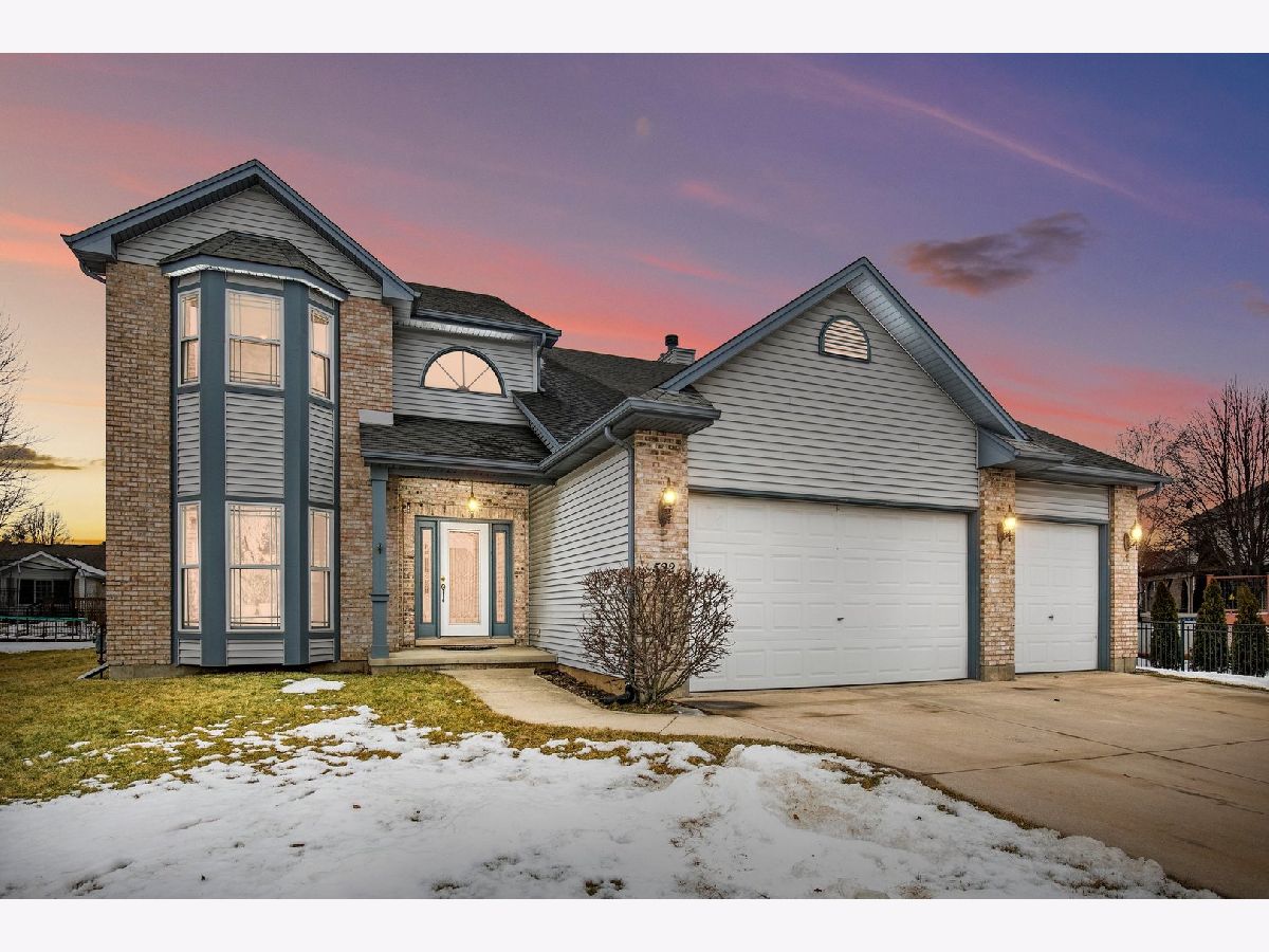 Homes & Condos & Townhomes Sold Hampshire Prairie Hampshire Illinois, 522 Whitetail