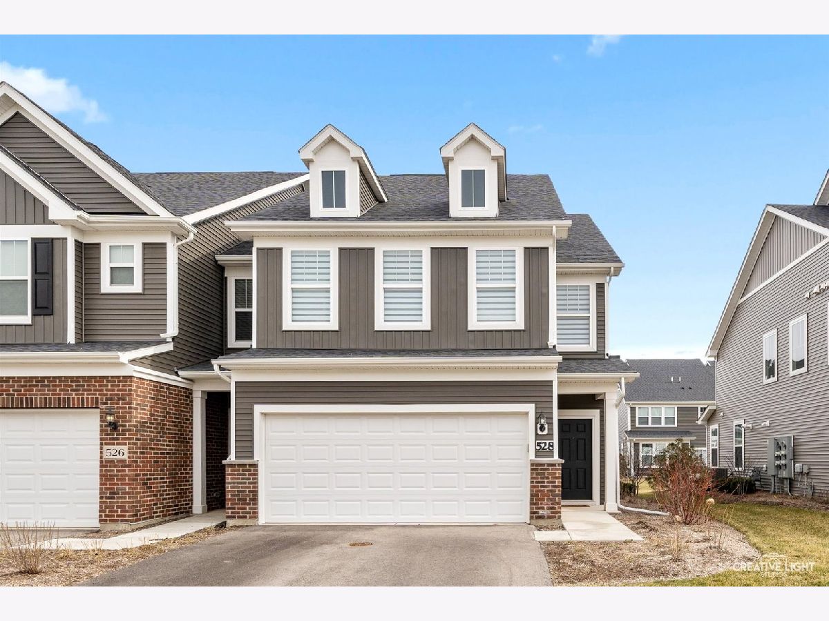 Condos & Townhomes & Homes Sold Meadow Ridge Aurora Illinois, 528 Watercress