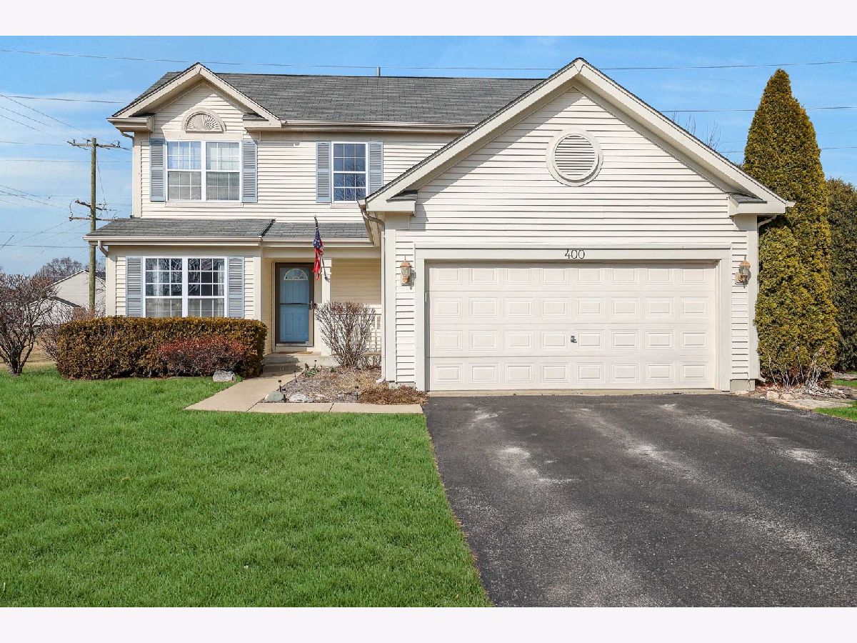Homes Sold Walk Up At The Park Crystal Lake Illinois, 400 Talismon