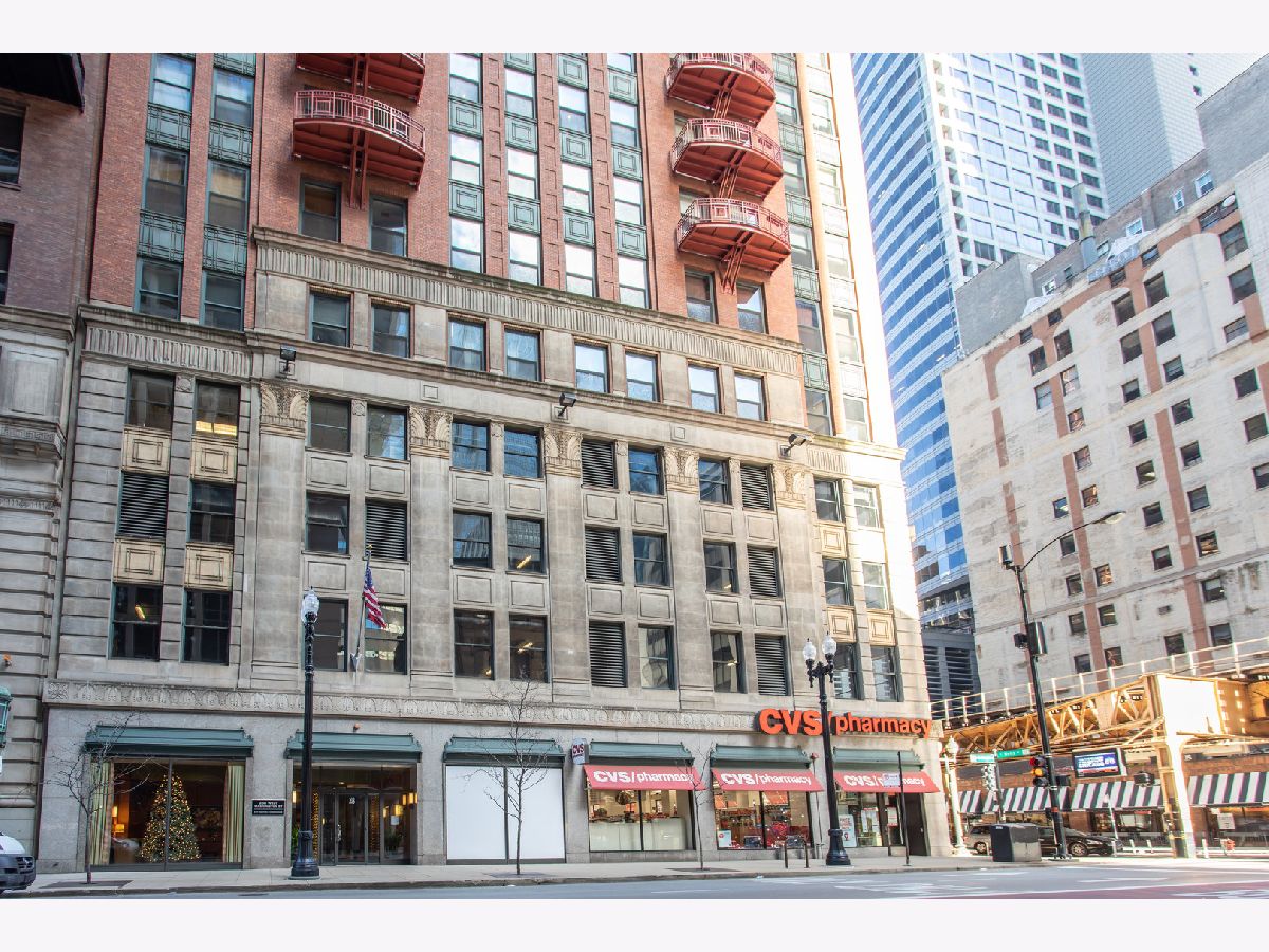 Condominiums Rented Concord At City Center Chicago Illinois, 208 Washington