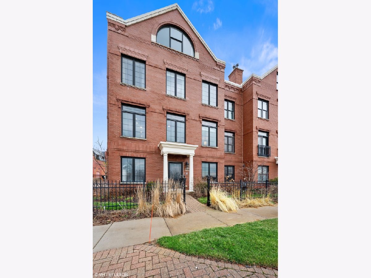 Townhomes Sold Tower Crossing Glenview Illinois, 1988 Patriot