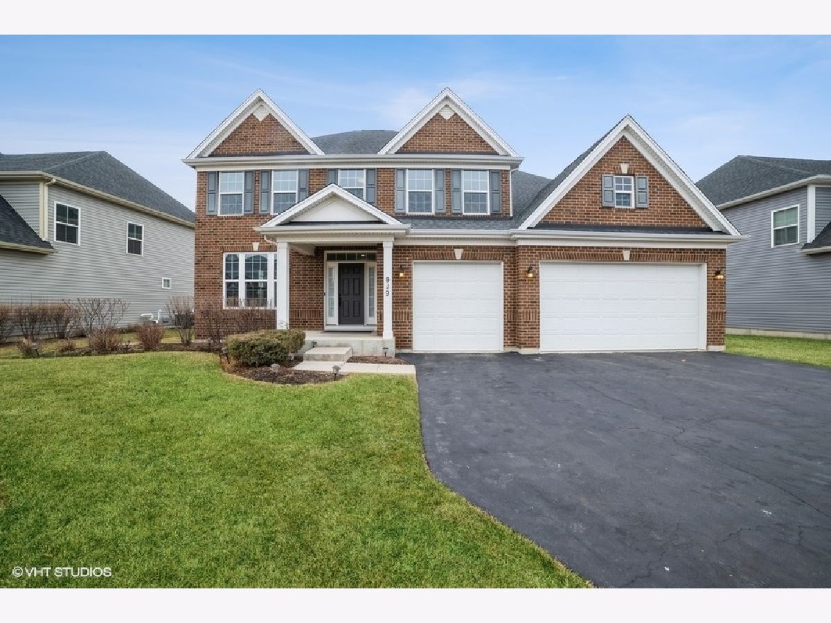 Homes Sold The Conservancy Gilberts Illinois, 919 Glacial Falls