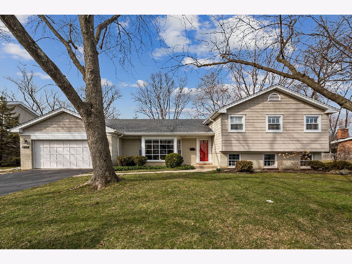 Homes Sold Knolls Northbrook Illinois, 2703 Crabtree
