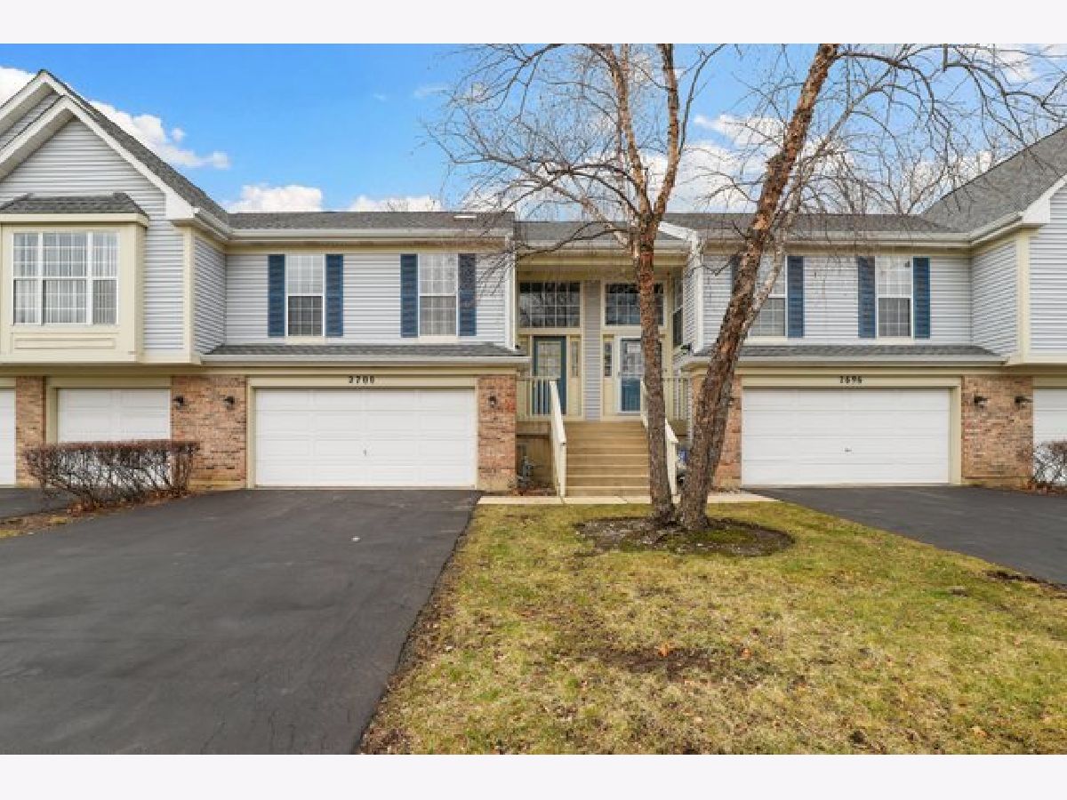 Townhomes & Condos Sold Lost Creek Arlington Heights Illinois, 2700 Embers