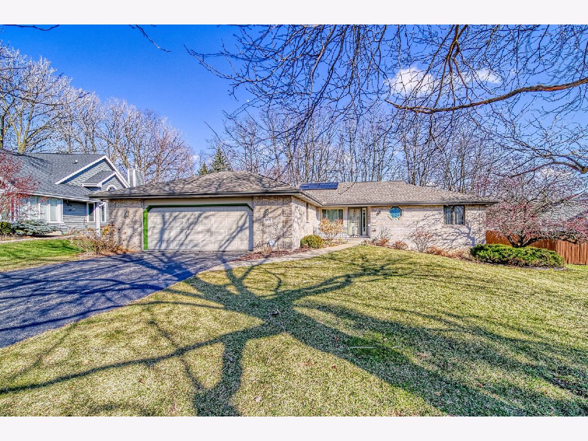Rented Rockford Illinois, 3121 Carefree