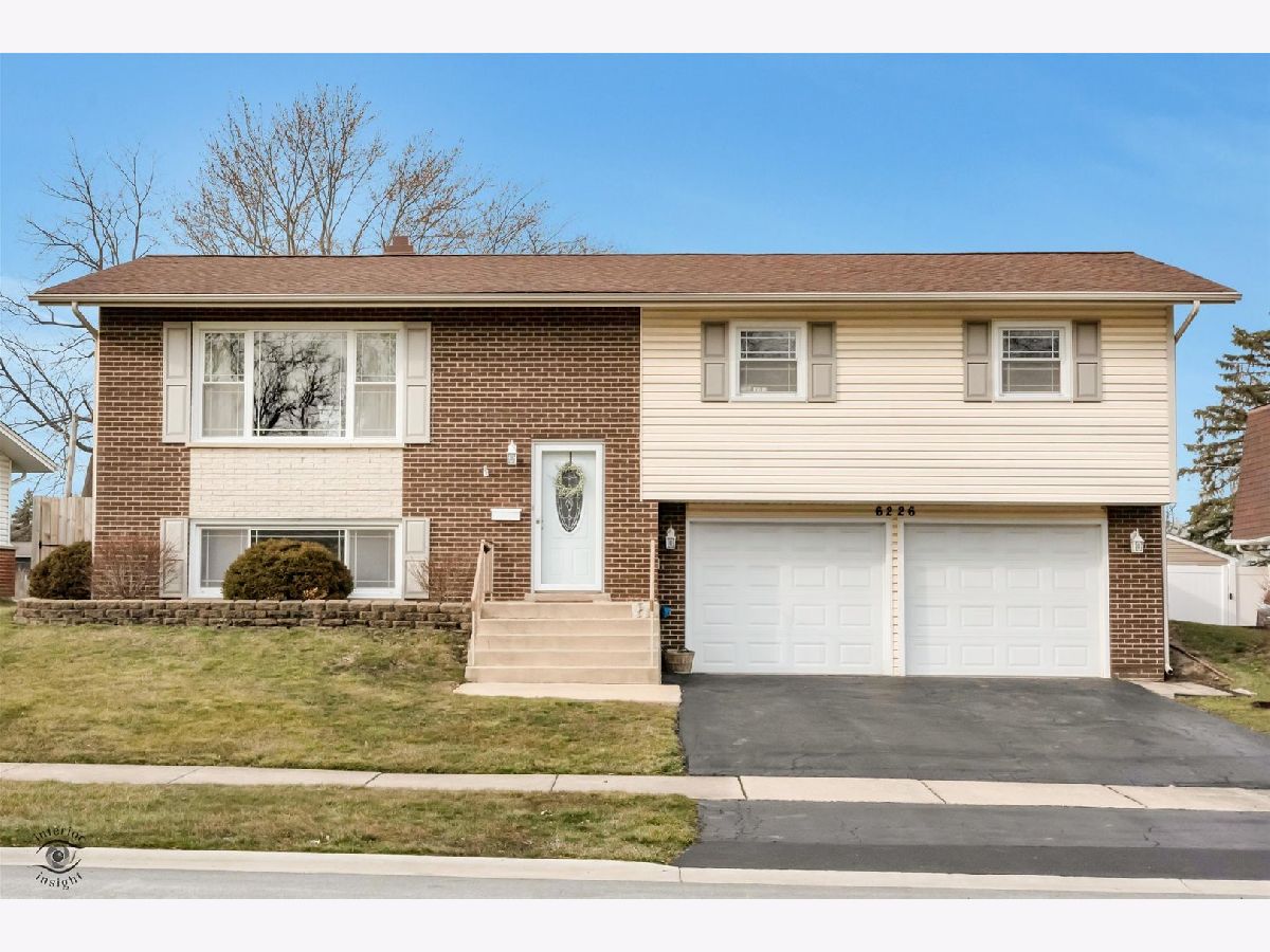 Homes Sold Lancaster Highlands Tinley Park Illinois, 6226 Carlsbad