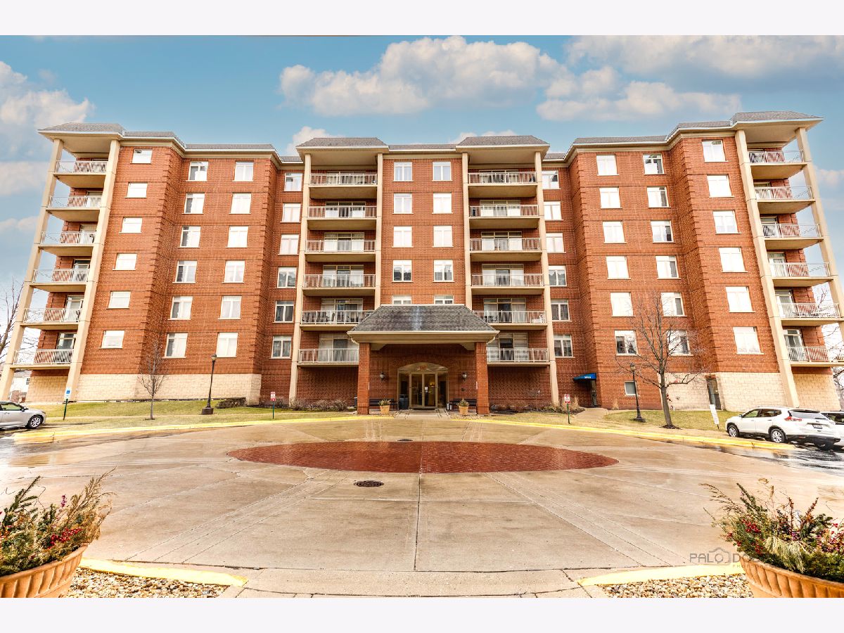 Woodlands Of Morton Grove Morton Grove IL, Condos & Townhomes & Homes