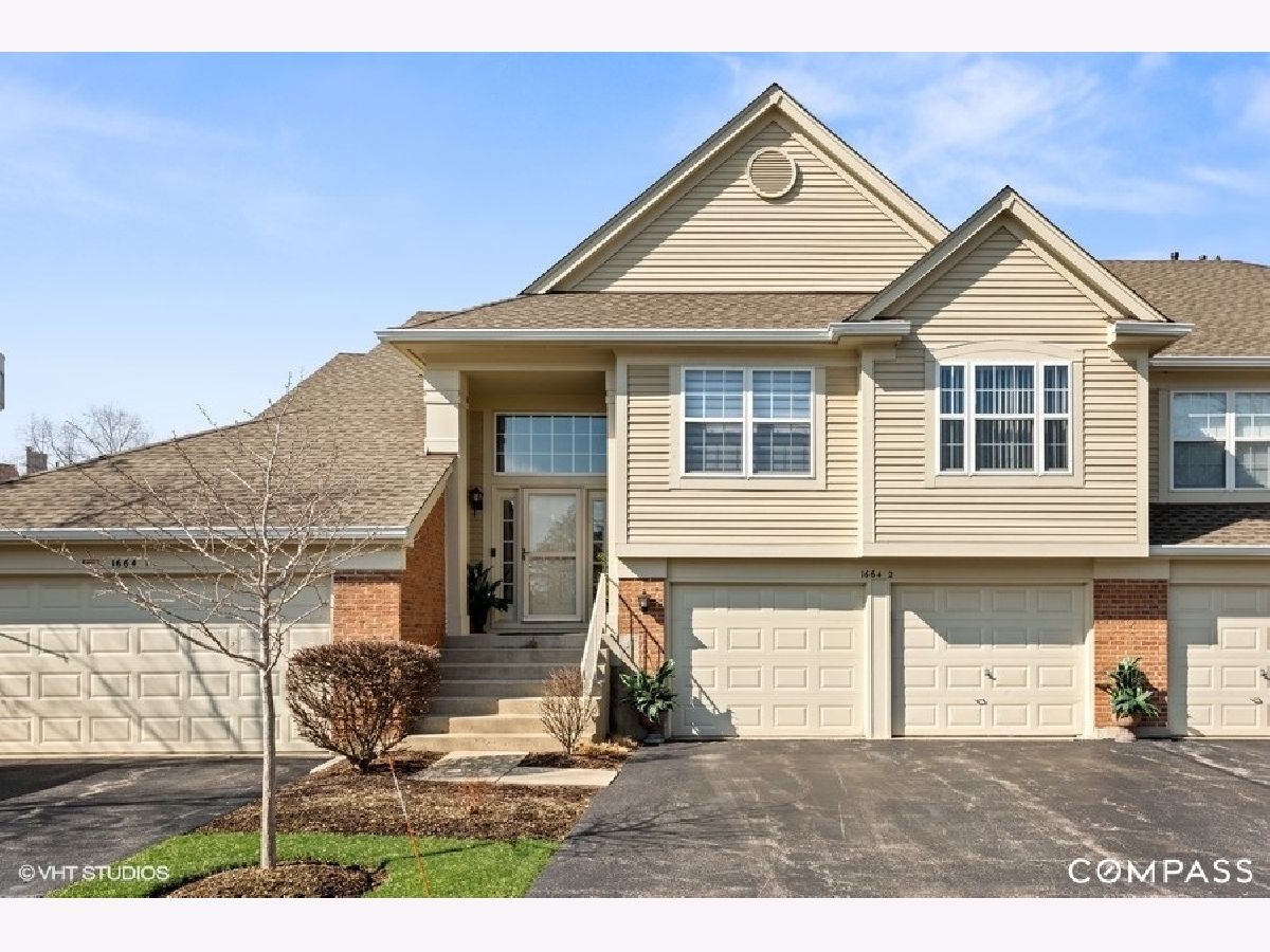 Townhomes & Condos & Homes Sold Fairfax Commons Silvercrest Bartlett Illinois, 1664 Chatsford