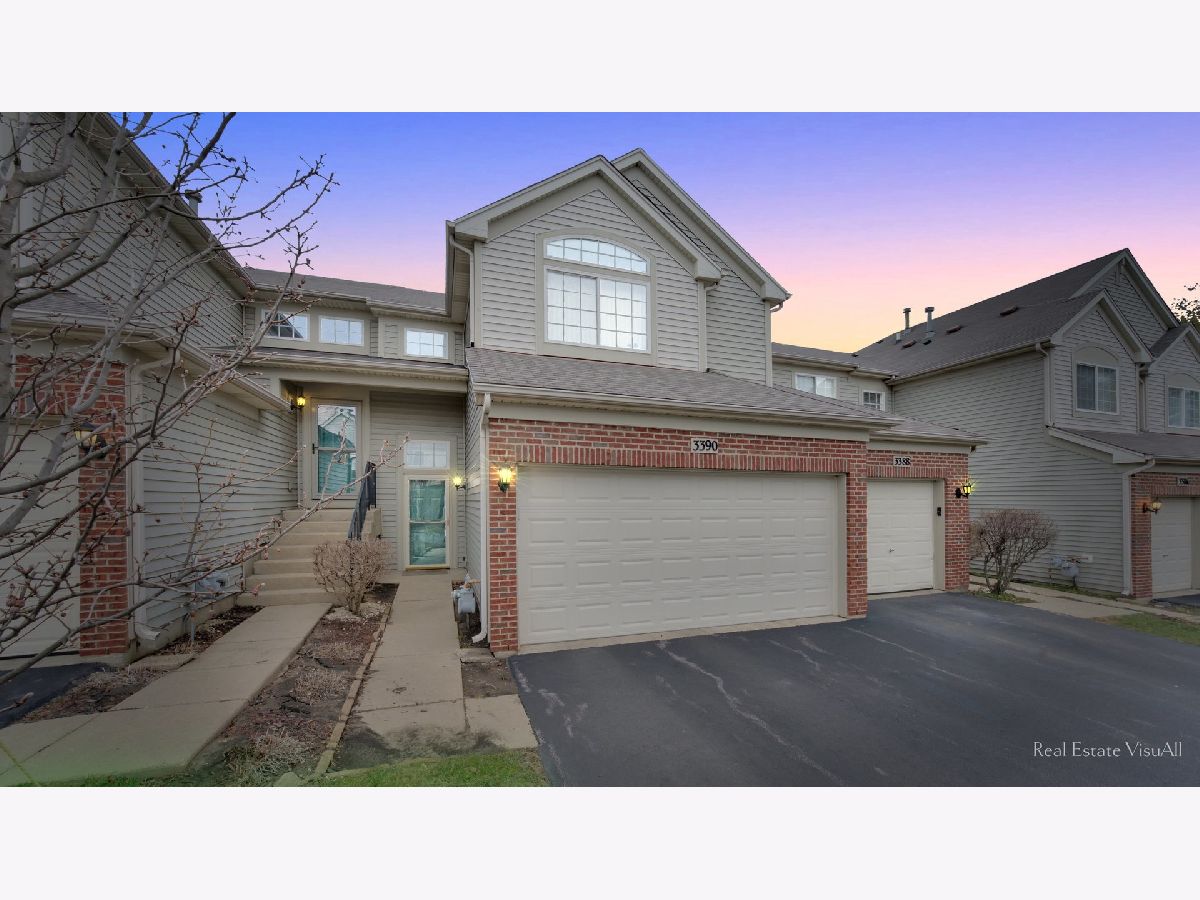 Townhomes Rented Shenandoah Townhomes Carpentersville Illinois, 3390 Blue Ridge