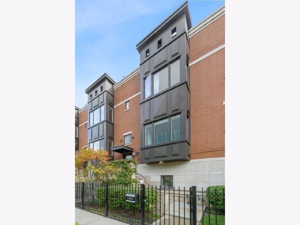Townhomes & Homes Sold City Club Chicago Illinois, 739 Kingsbury
