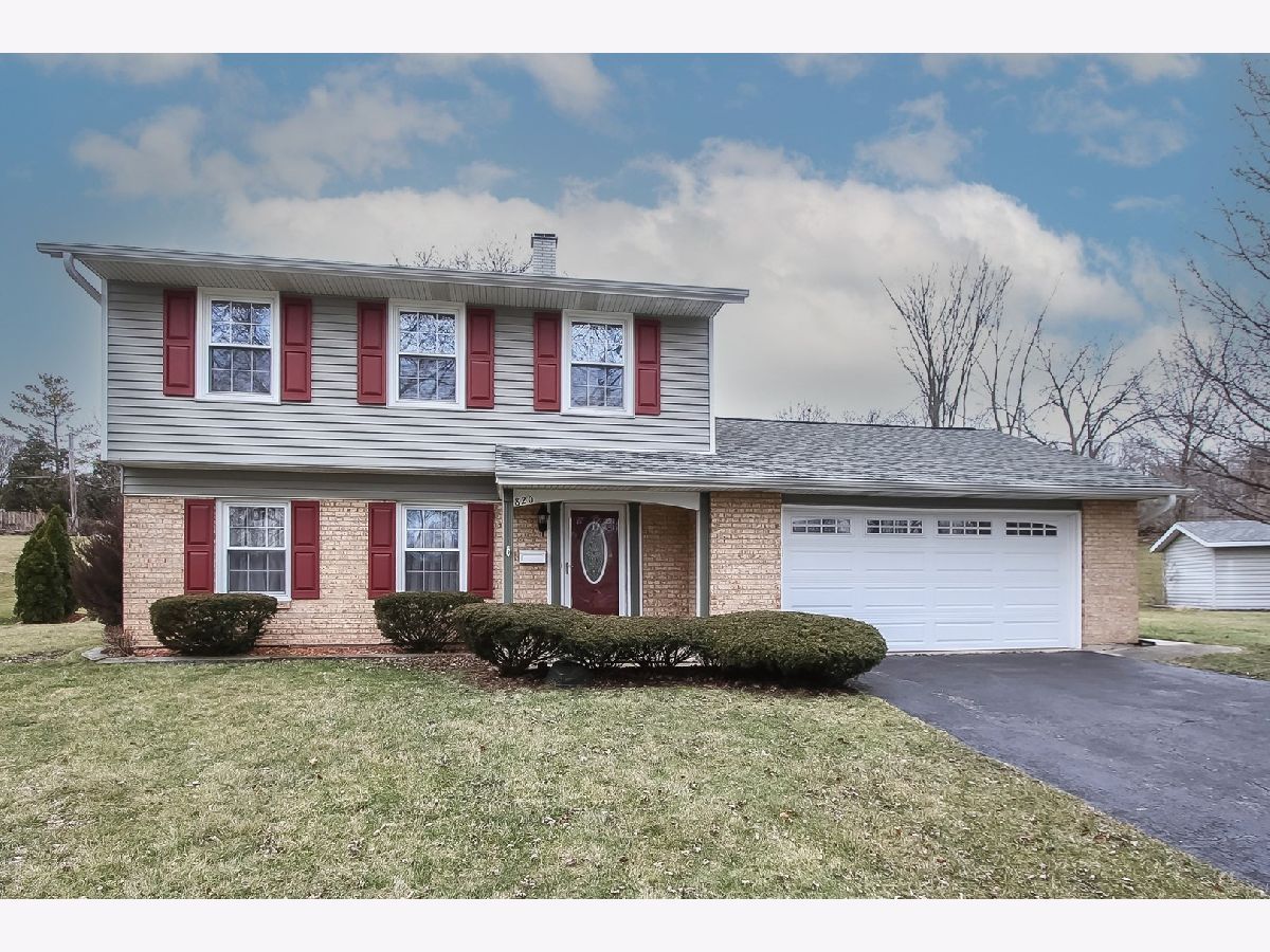 Homes Sold Country Creek Bartlett Illinois, 820 Country