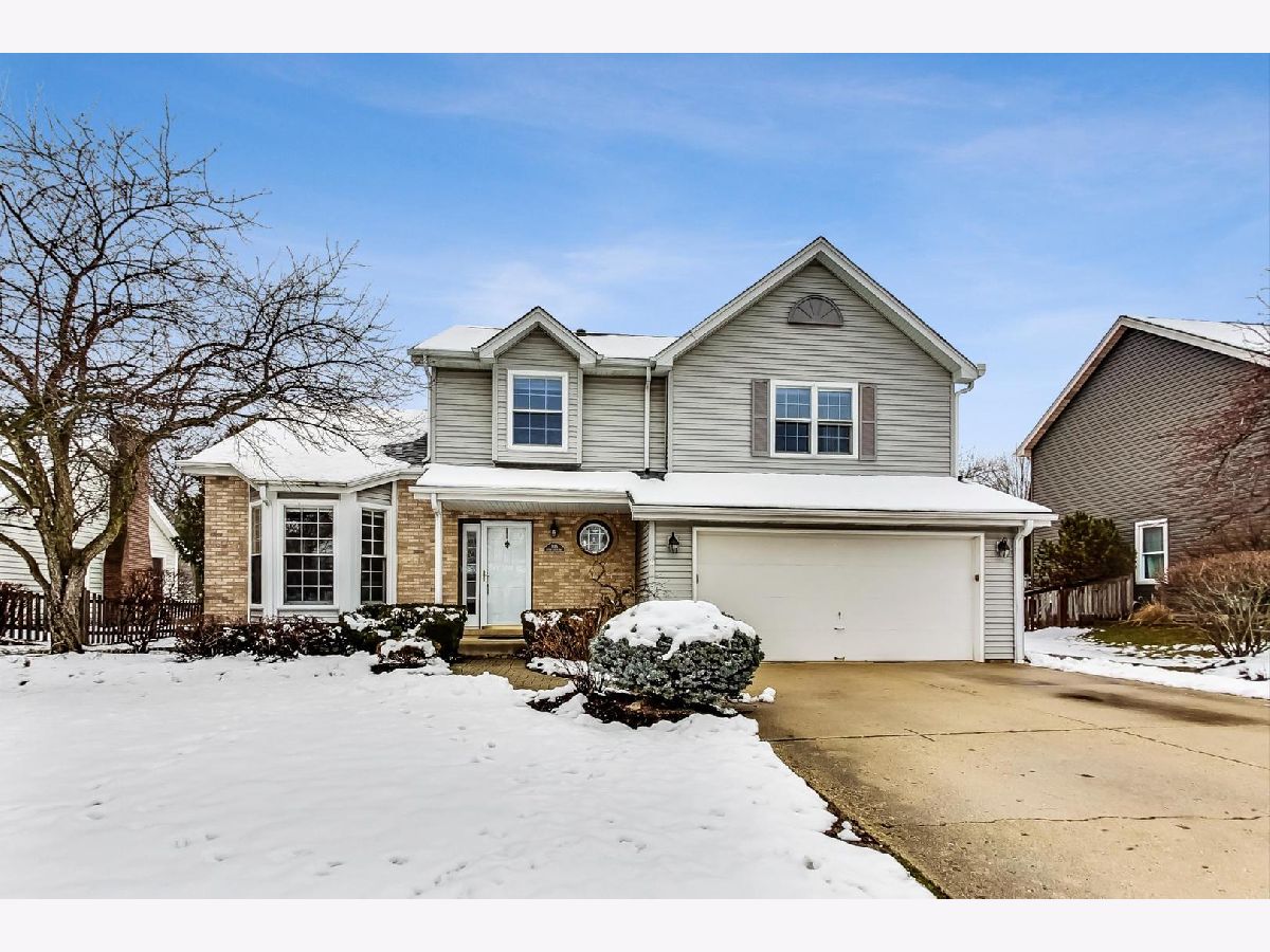 Homes Sold Cedar Creek Lake Zurich Illinois, 1115 Cedar Creek