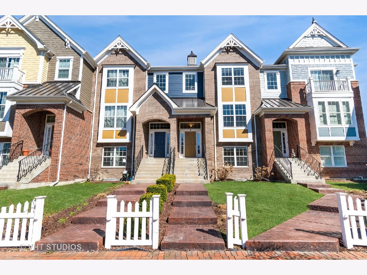 Townhomes & Condos Sold English Rows Naperville Illinois, 4195 Royal Mews