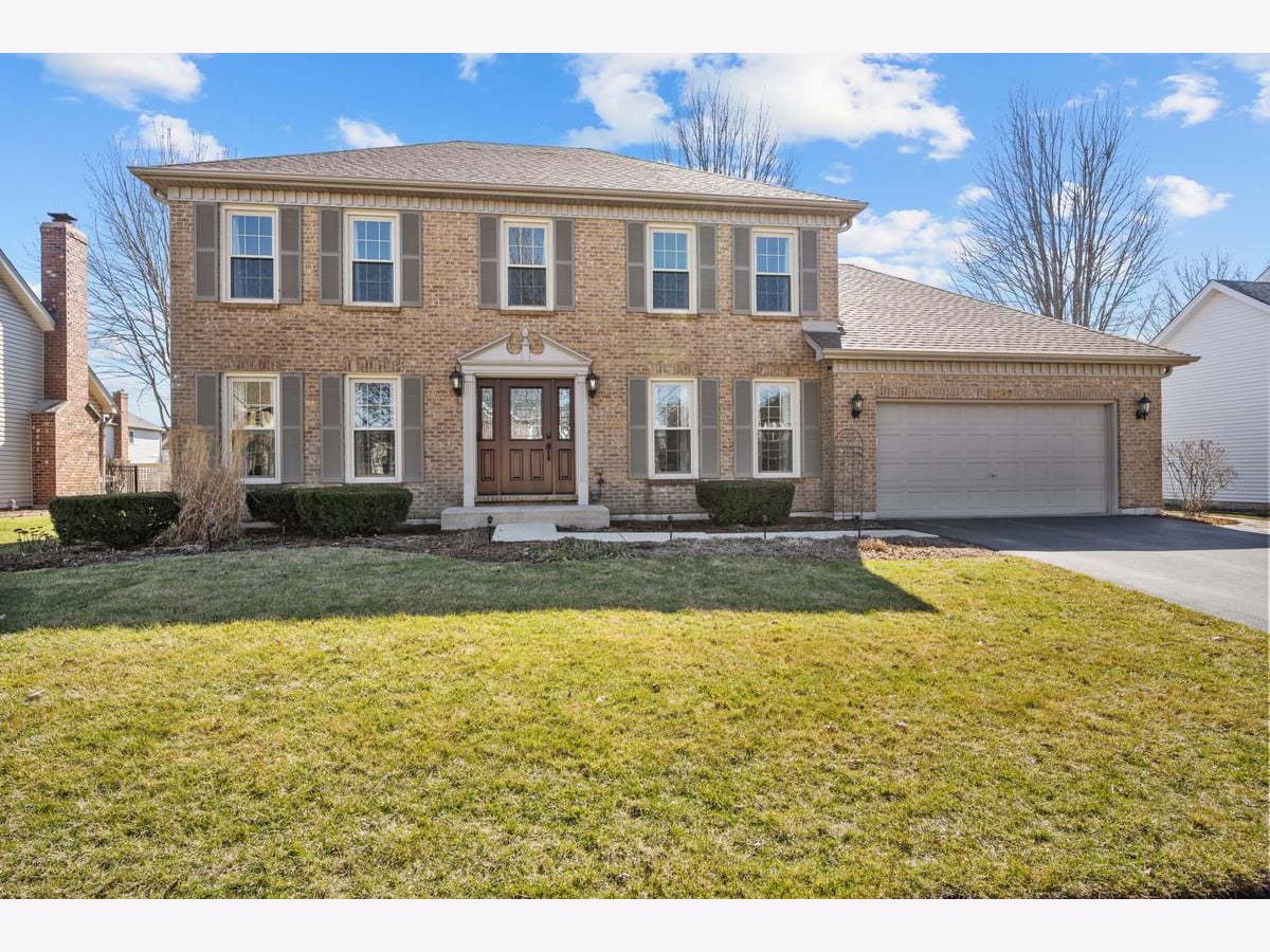 Homes Sold Crestview Knolls Naperville Illinois, 2636 Partlow