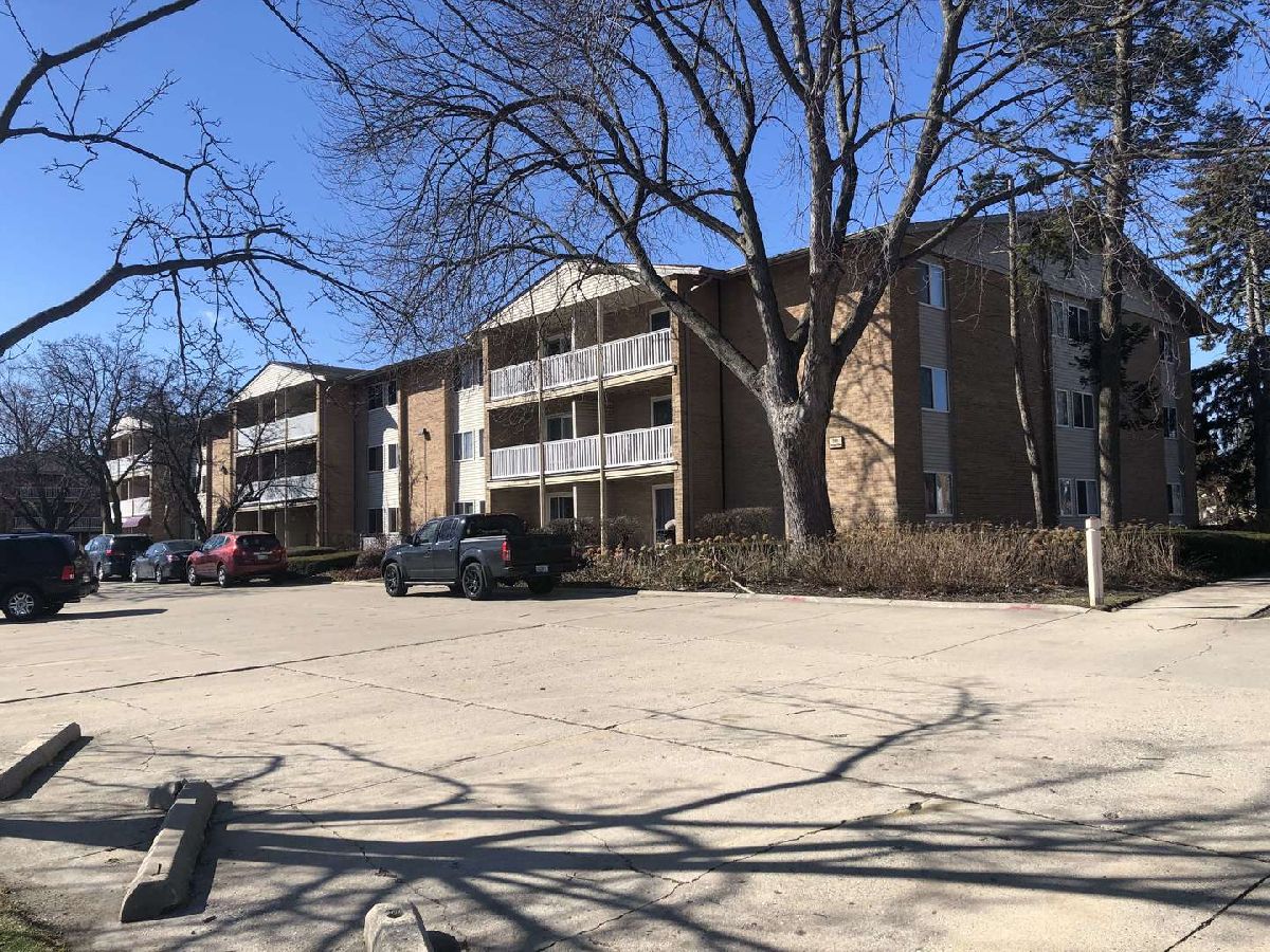 Condominiums Rented Elmdale Condominiums Des Plaines Illinois, 940 Beau