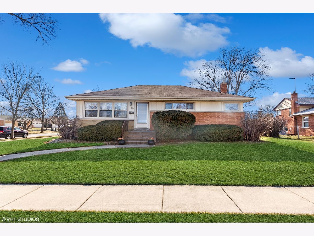 Homes Sold Westgate Arlington Heights Illinois, 108 Reuter