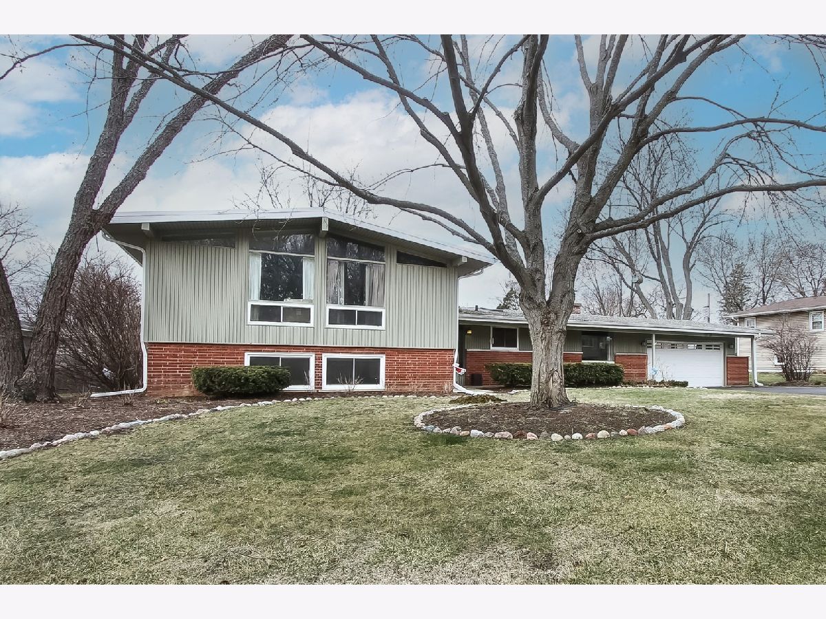 Homes Sold Winfield Knolls Winfield Illinois, 0N114 Robbins