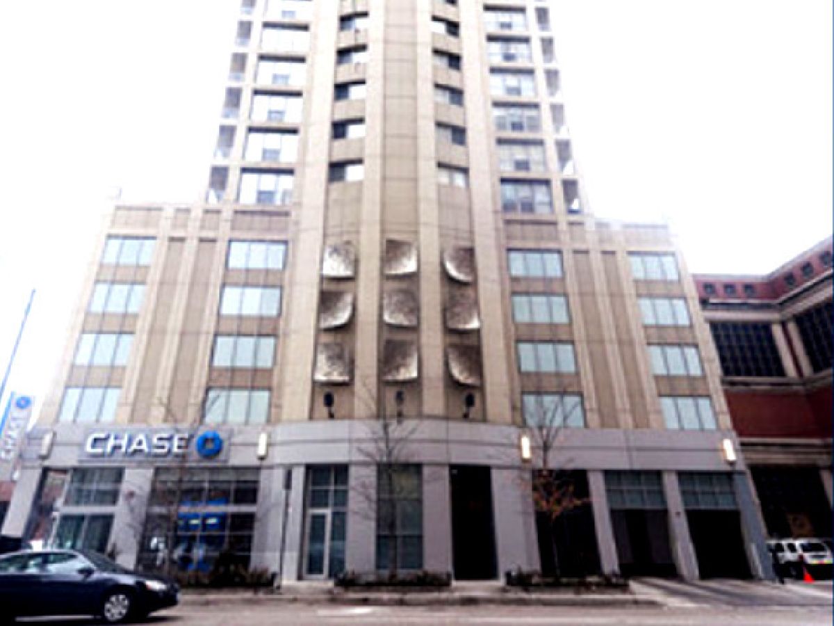 Condominiums Sold Farallon Chicago Illinois, 600 Dearborn
