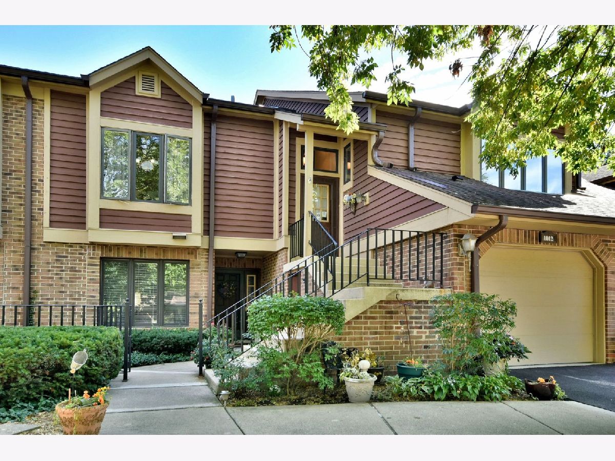 Townhomes Sold Mistwood Downers Grove Illinois, 1014 Braemoor