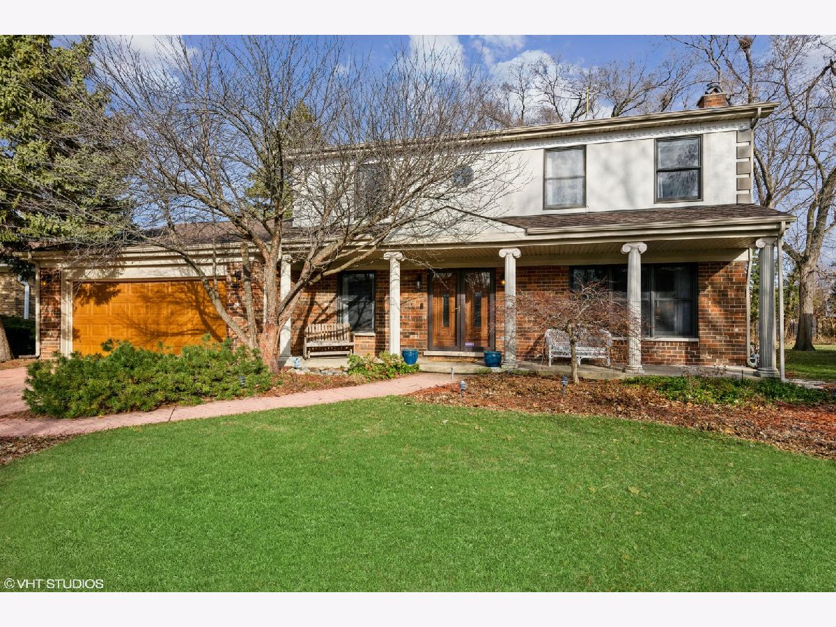 Homes & Condos & Townhomes Sold Cedar Glen Arlington Heights Illinois, 2439 Cedar Glen