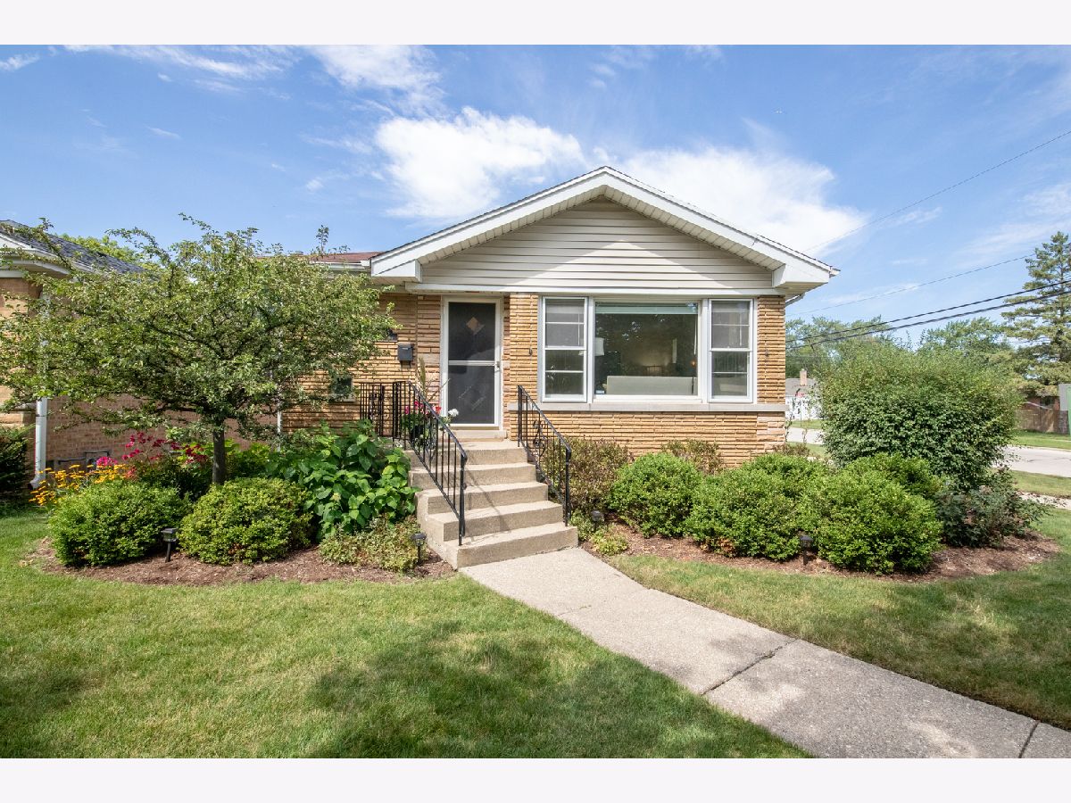 Homes Sold Oakton Manor Niles Illinois, 8156 Ozark
