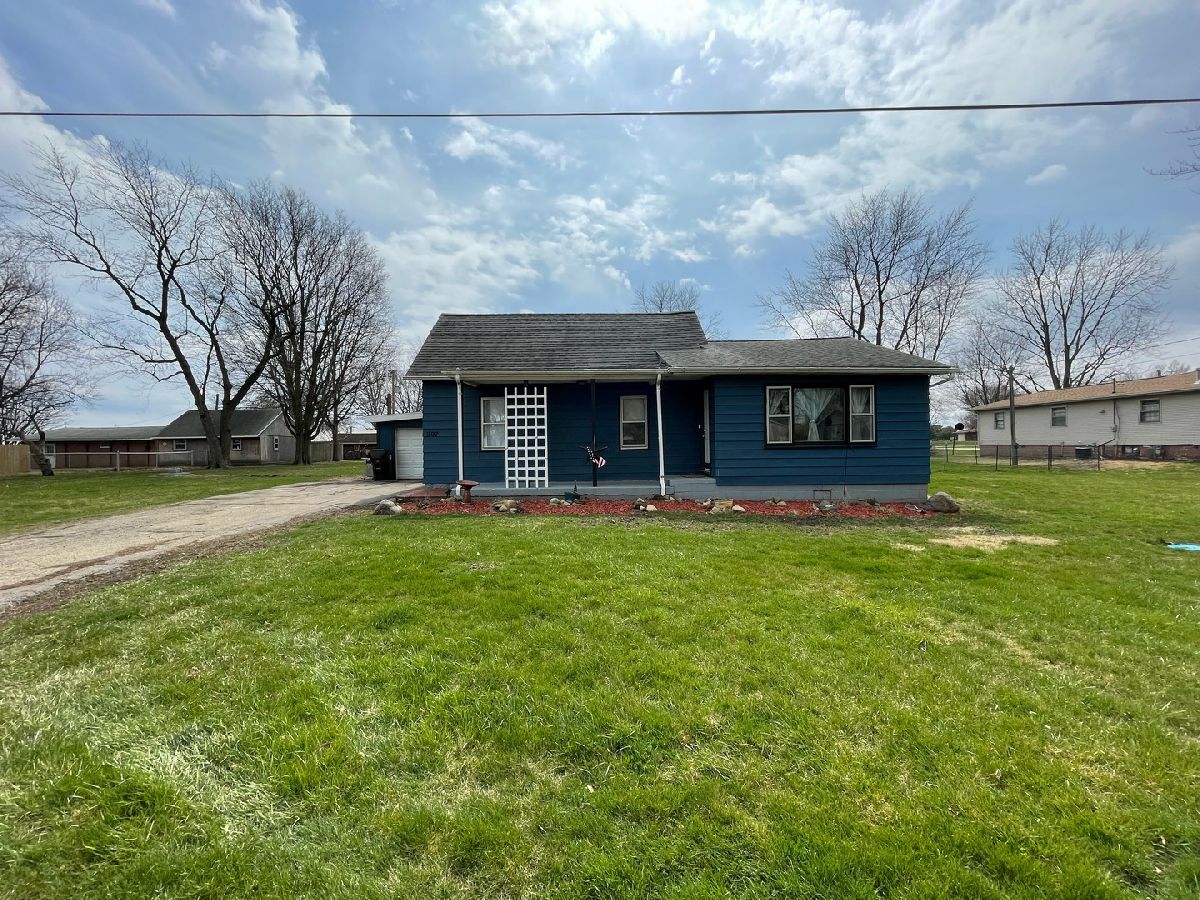  Sold Seymour Illinois, 207 Center