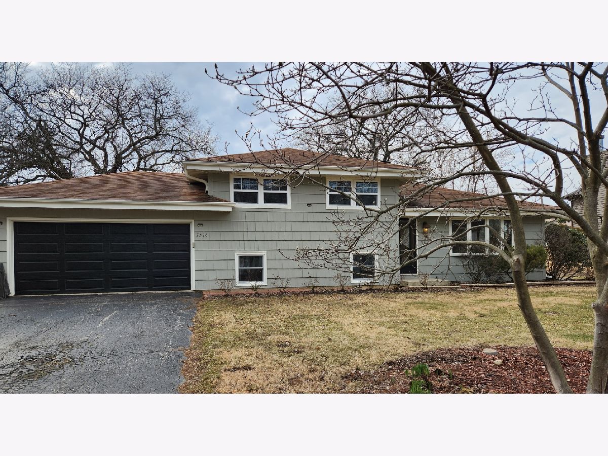 Homes Rented Sharon Estates Darien Illinois, 7516 Main