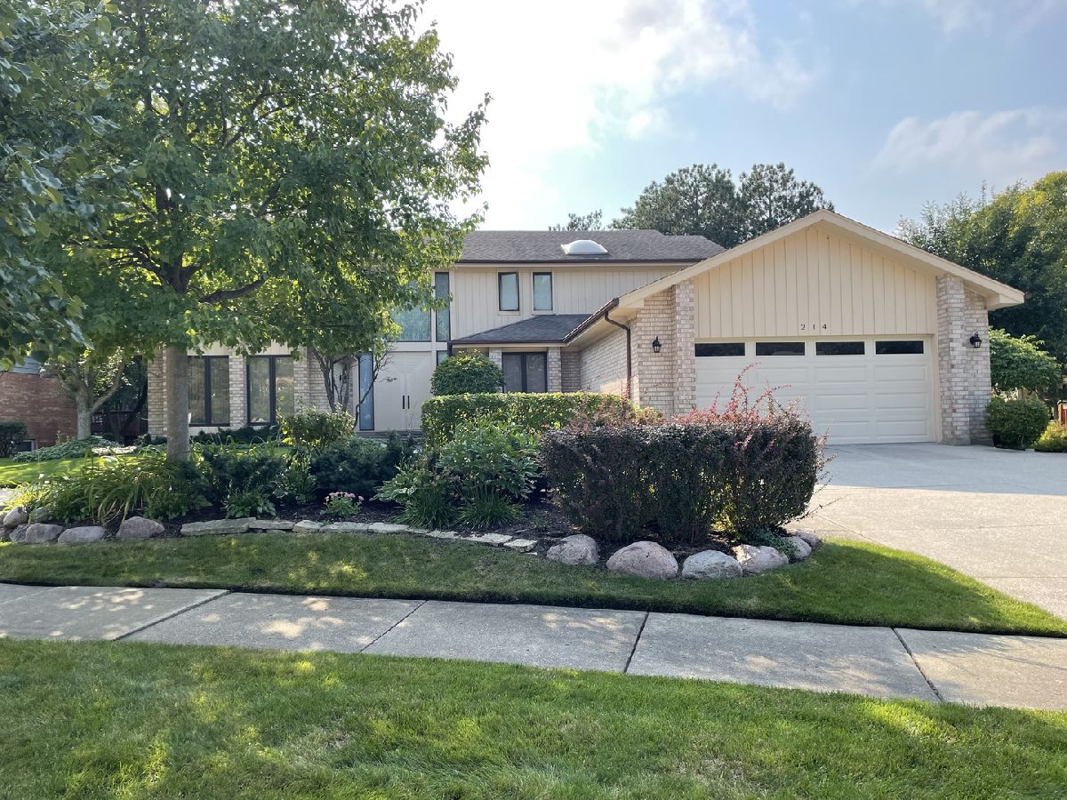 Homes Sold Deer Run Deerfield Illinois, 214 East Saint Andrews