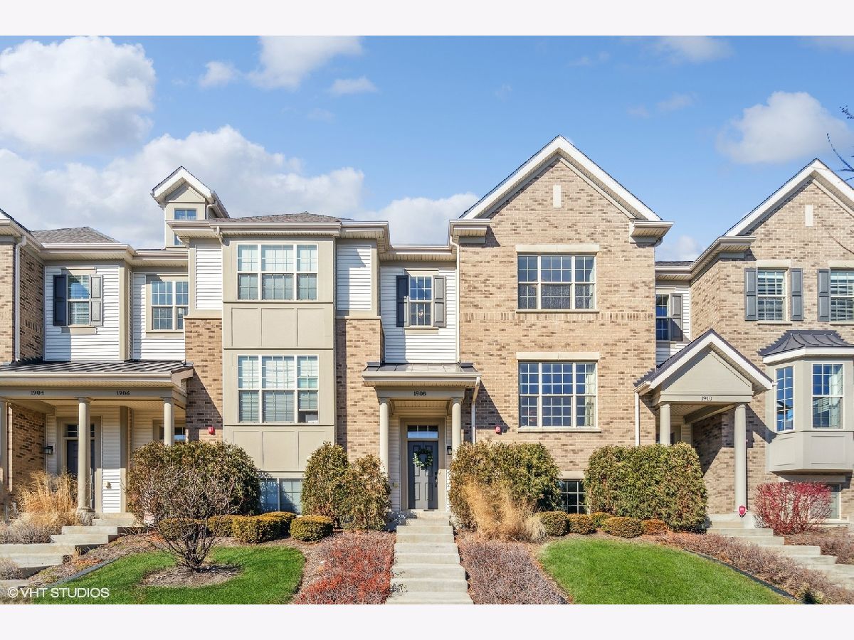 Townhomes & Homes Sold Westgate At The Glen Glenview Illinois, 1908 Dauntless