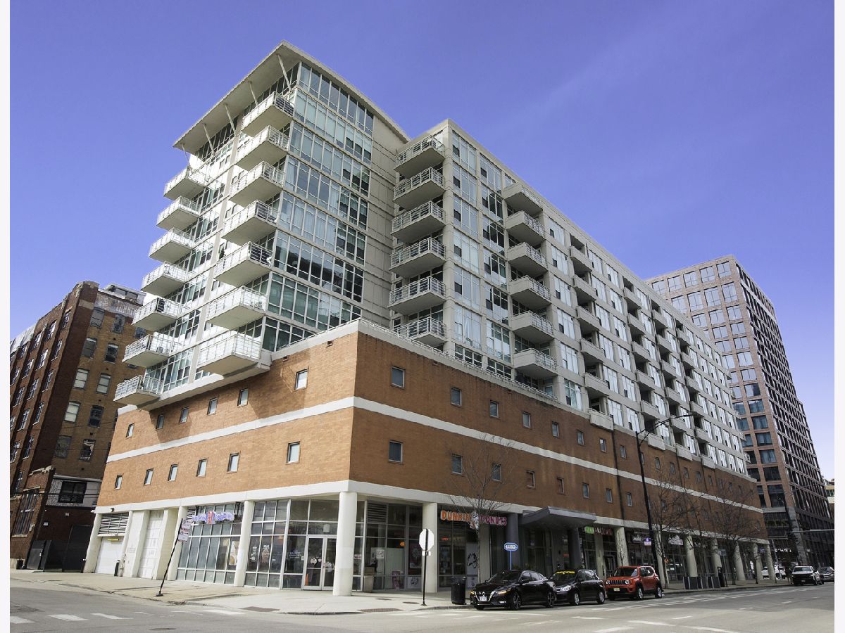 Condominiums Sold 909 W. Washington Chicago Illinois, 909 Washington