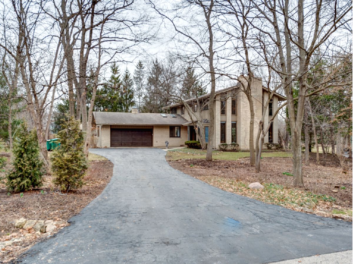 Homes & Condos & Townhomes Sold Wild Rose St Charles Illinois, 3N894 Thornapple