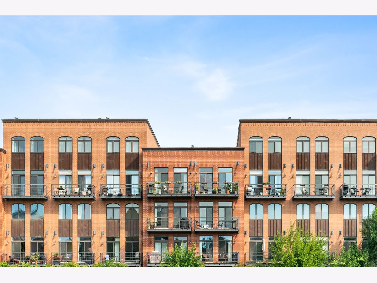 Condos & Townhomes Sold Bucktown Park Chicago Illinois, 1830 Winchester