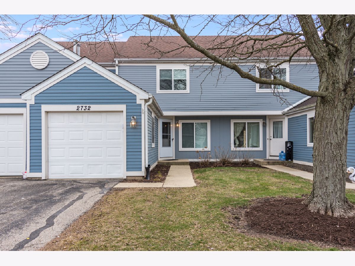 Townhomes Sold Cinnamon Glen Aurora Illinois, 2732 Yorkshire