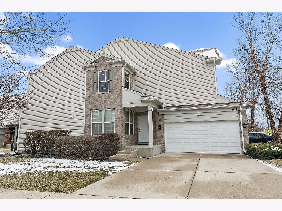 Townhomes & Condos Rented Forest Ridge Streamwood Illinois, 902 Elizabeth