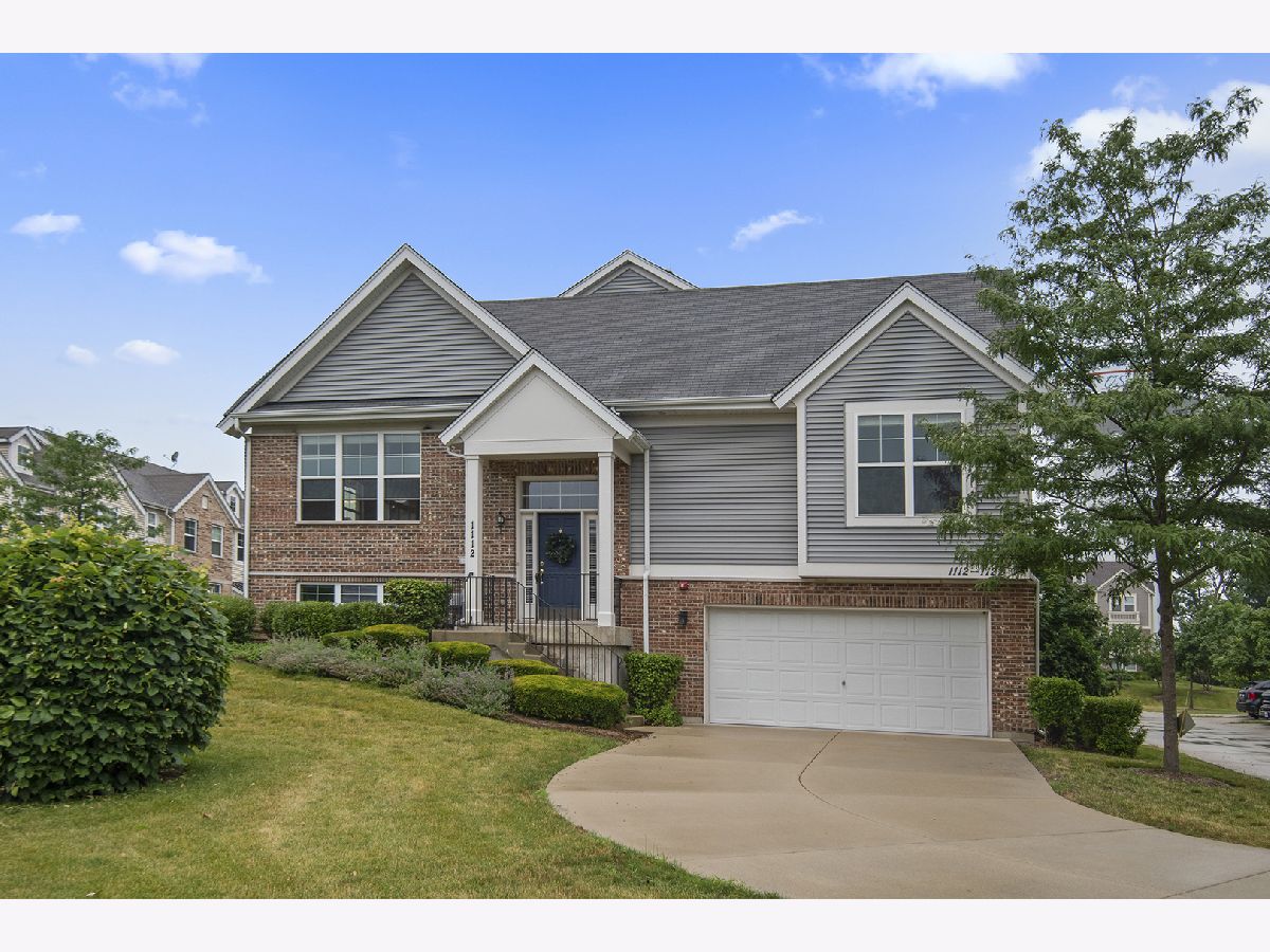 Townhomes Sold Villas Of Cambridge Streamwood Illinois, 1112 Tuscany