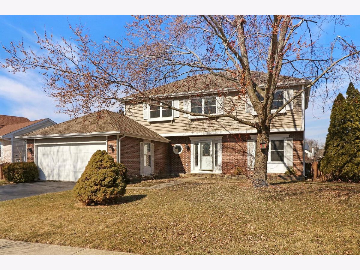 Homes Sold Whispering Ponds Streamwood Illinois, 22 Brookstone
